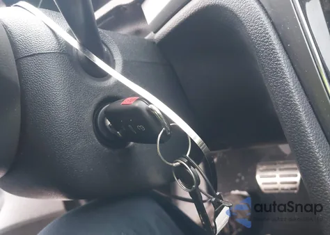 2017 Volkswagen Passat 1.8T R-Line из США, поврежденный, VIN 1VWDT7A32HC060315